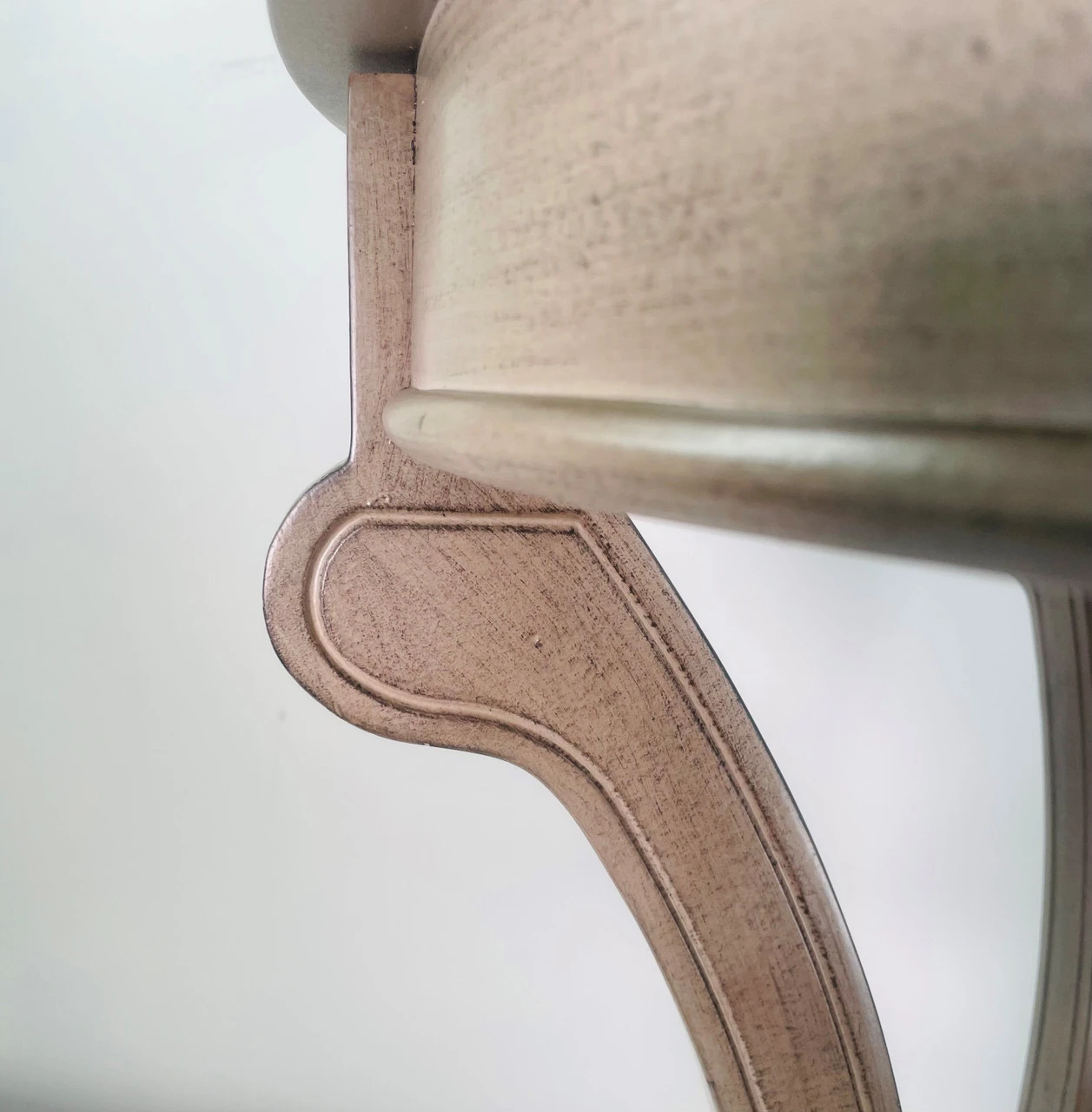 Accent Table 26" Round Cape Cod Grey 4 Accent Table 26" Round Cape Cod Grey - Image 4