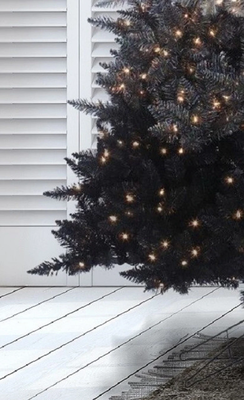 7.5' Vintage Black Prelit Ombre Spruce Artificial Christmas Tree 4 7.5' Vintage Black Prelit Ombre Spruce Artificial Christmas Tree - Image 4