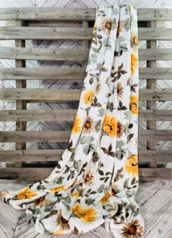 Talia Sage Floral Throw 7 Talia Sage Floral Throw -Chirst Seasonal Home Store Sage Floral 4 51600.1665432777